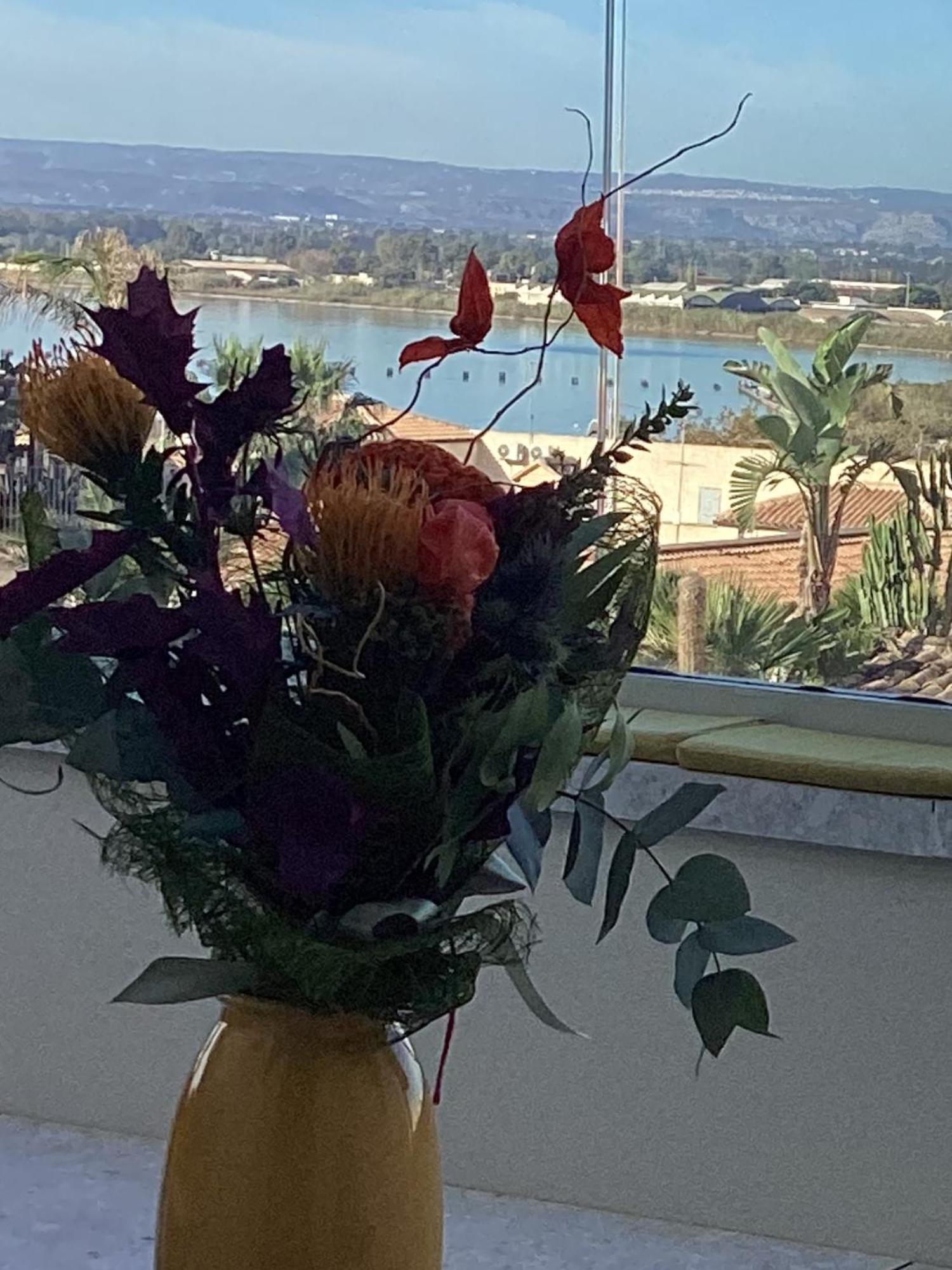La Terrazza Sul Porto Couette-café *