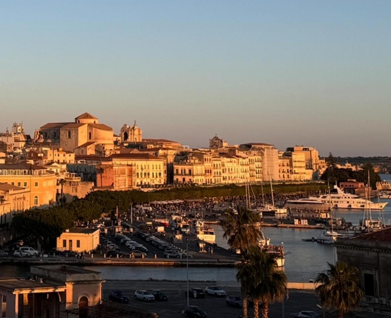 La Terrazza Sul Porto Couette-café Syracuse